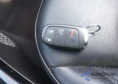 2018 Jeep Compass Altitude 4X4 from USA, damaged, VIN 3C4NJDBB5JT433875